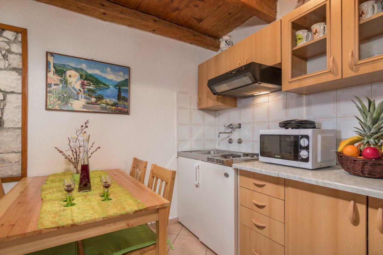 Apartmani Zikovic Пореч Екстериор снимка