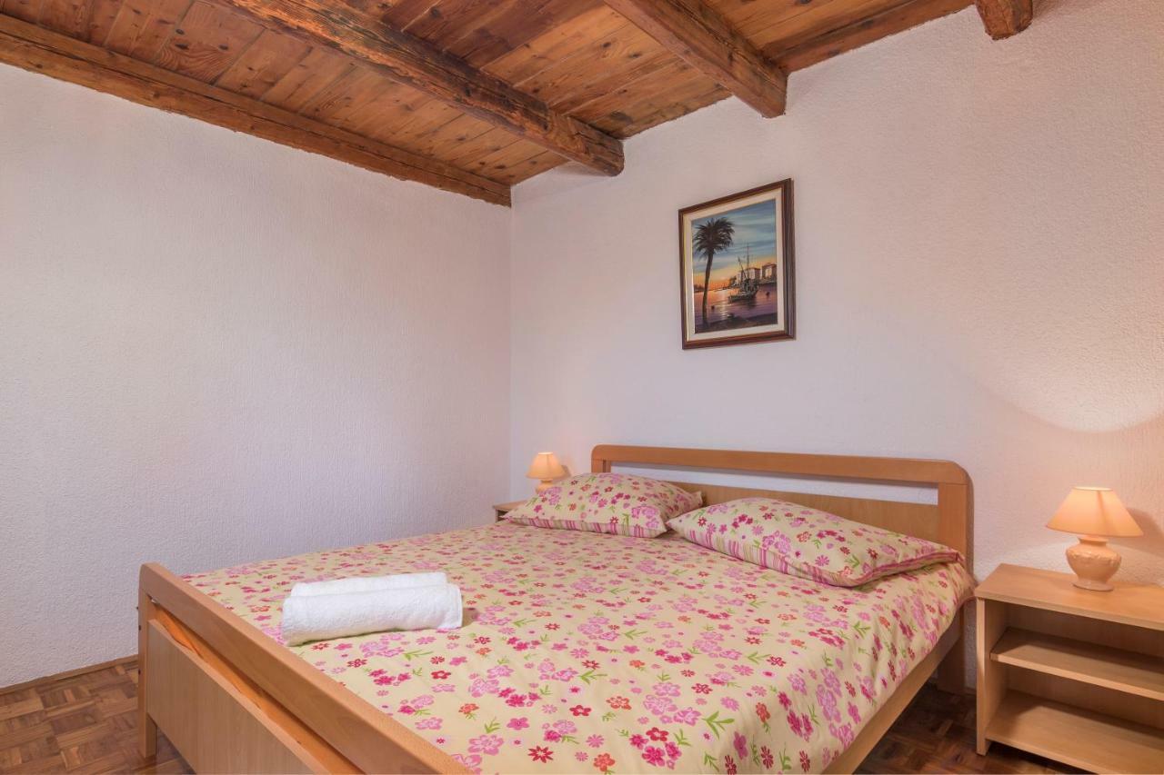 Apartmani Zikovic Пореч Екстериор снимка
